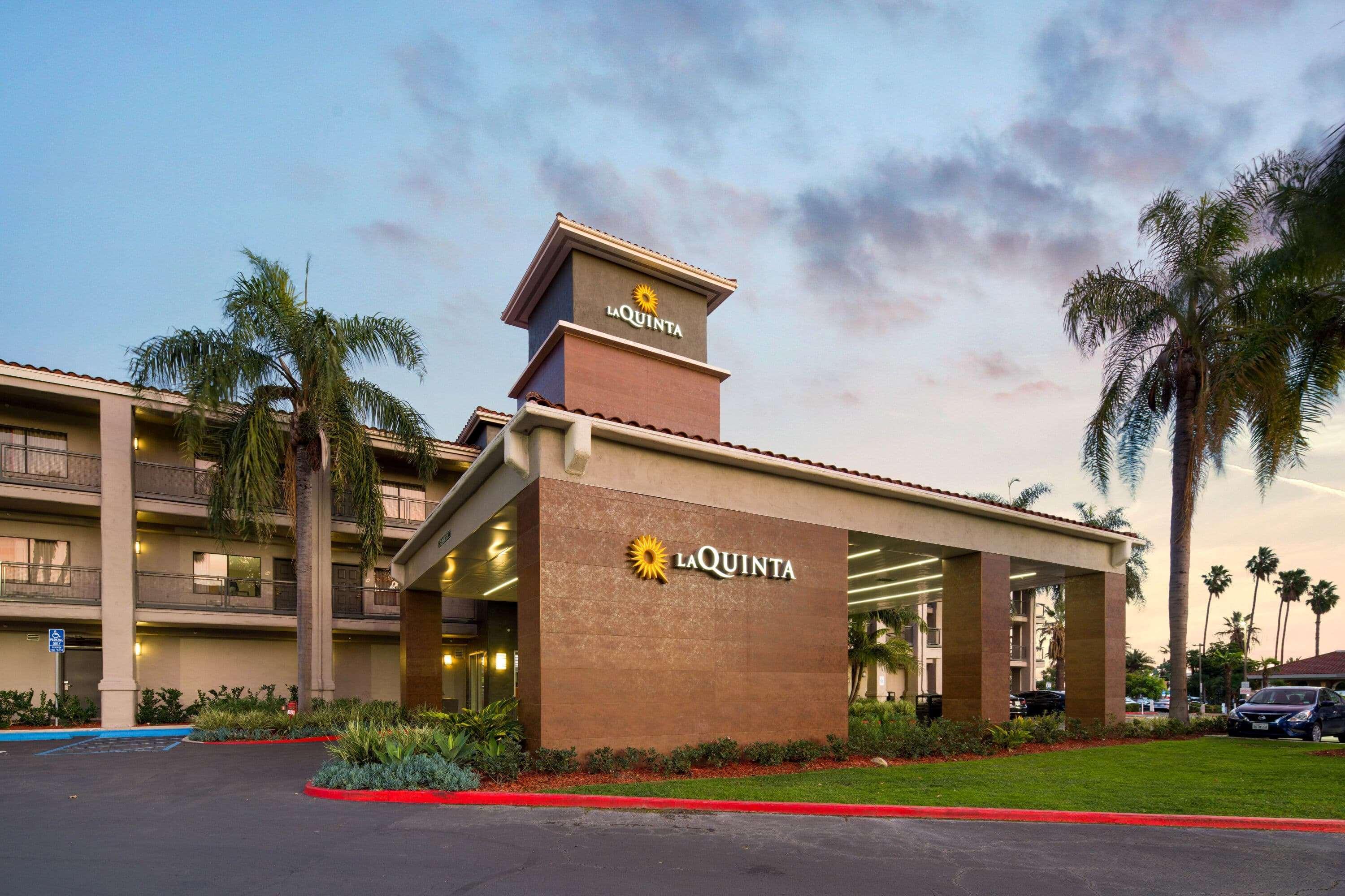 מלון סנטה אנה La Quinta By Wyndham Orange County Airport מראה חיצוני תמונה